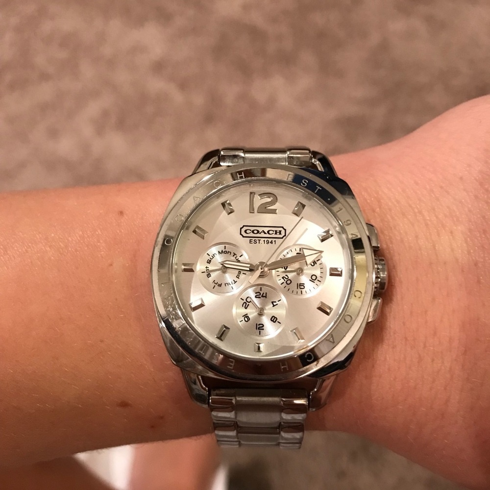 Coach Watch - Picture 2 of 5